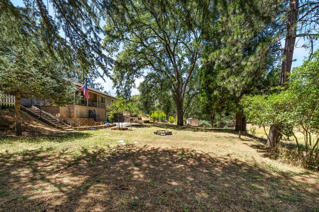 2307 Olympia Ln, Placerville, CA 95667