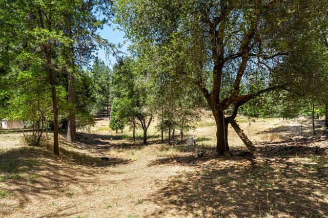 2307 Olympia Ln, Placerville, CA 95667