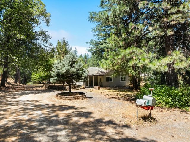 2307 Olympia Ln, Placerville, CA 95667