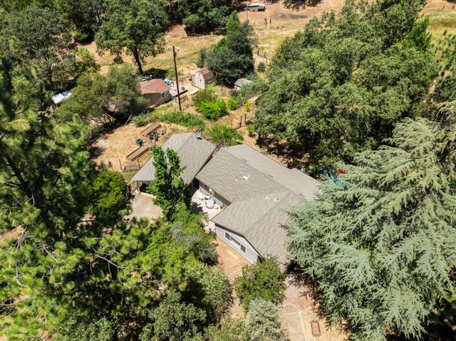 2307 Olympia Ln, Placerville, CA 95667