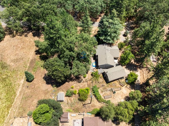 2307 Olympia Ln, Placerville, CA 95667
