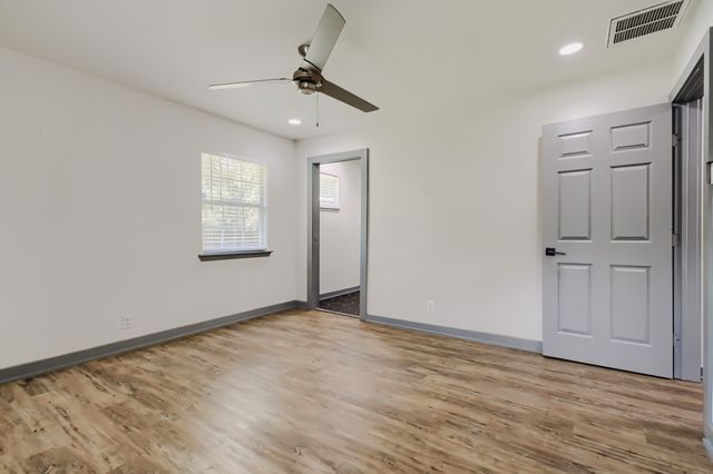 3250 Saint Croix Drive, Dallas, TX 75229