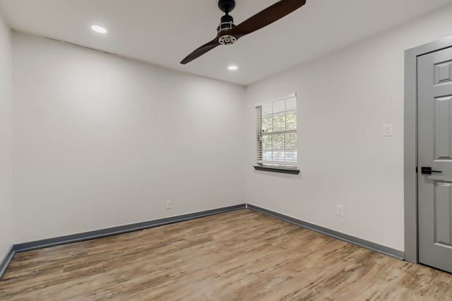 3250 Saint Croix Drive, Dallas, TX 75229