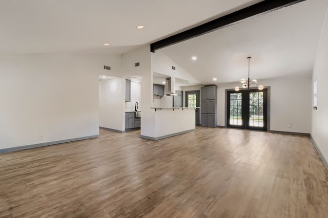 3250 Saint Croix Drive, Dallas, TX 75229