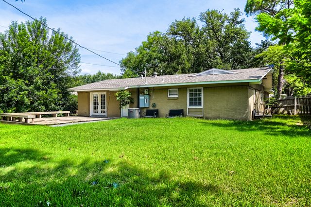 3250 Saint Croix Drive, Dallas, TX 75229