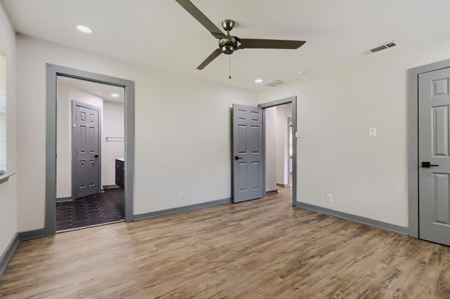 3250 Saint Croix Drive, Dallas, TX 75229