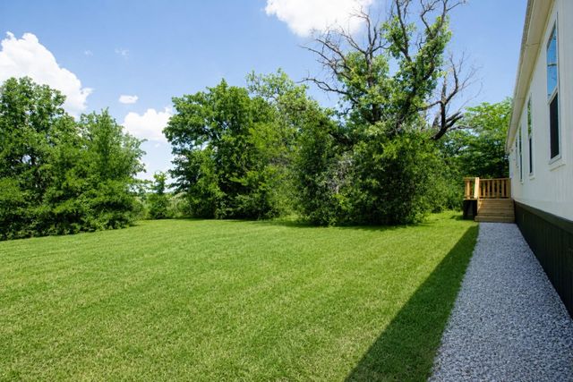 147 Lark Meadow Drive, Runaway Bay, TX 76426