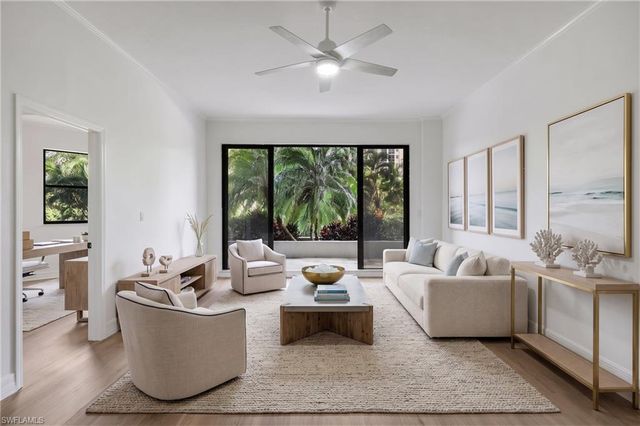 6075 Pelican Bay BLVD 104, Naples, FL 34108