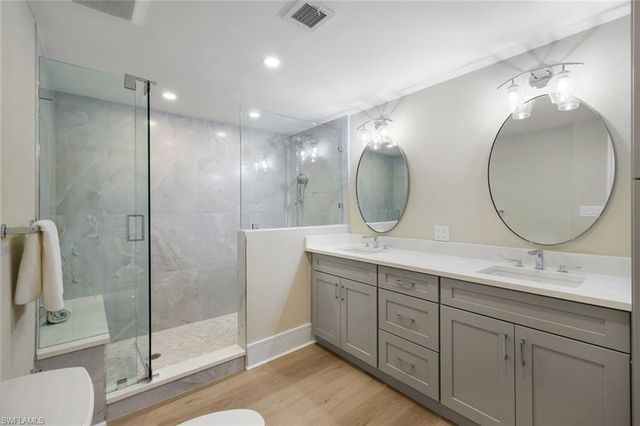 6075 Pelican Bay BLVD 104, Naples, FL 34108