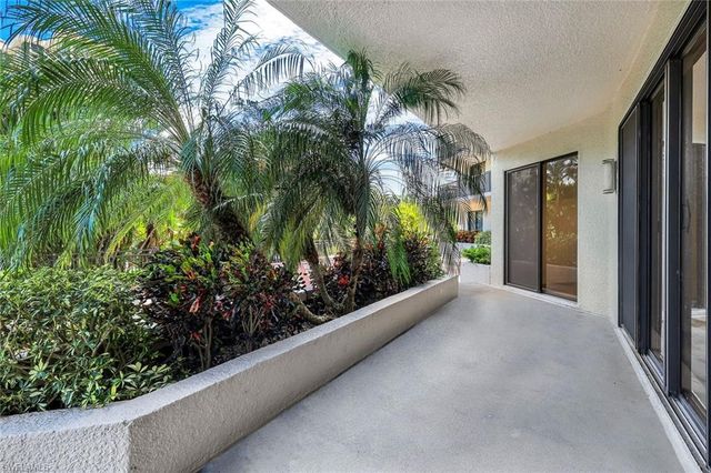 6075 Pelican Bay BLVD 104, Naples, FL 34108