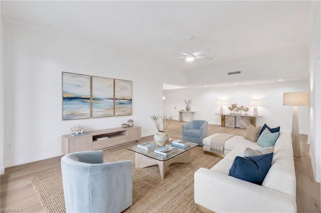 6075 Pelican Bay BLVD 104, Naples, FL 34108