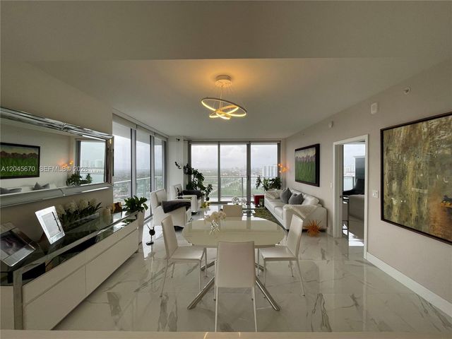 16385 Biscayne Blvd 2601, North Miami Beach, FL 33160