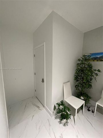 16385 Biscayne Blvd 2601, North Miami Beach, FL 33160