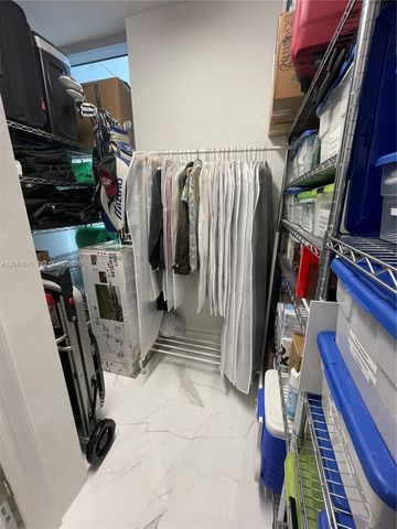 16385 Biscayne Blvd 2601, North Miami Beach, FL 33160