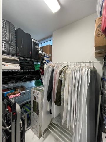 16385 Biscayne Blvd 2601, North Miami Beach, FL 33160