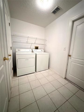 29439 SCHINNECOCK HILLS LANE, San Antonio, FL 33576