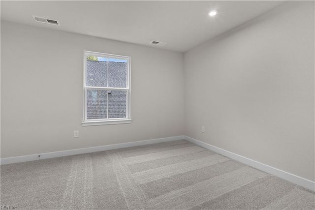 391 Tributary LN, Carrollton, VA 23314