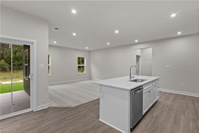 391 Tributary LN, Carrollton, VA 23314