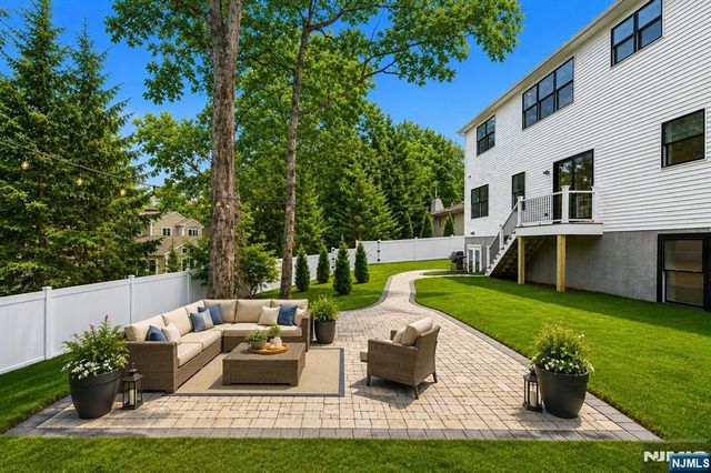35 Sycamore Avenue, Livingston, NJ 07039