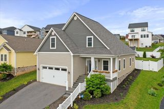 115 BEAUREGARD DR, Staunton, VA 24401