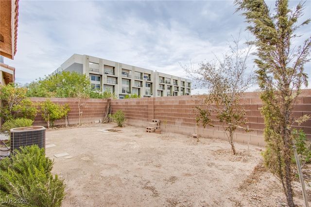 9020 Kimo Street, Las Vegas, NV 89123