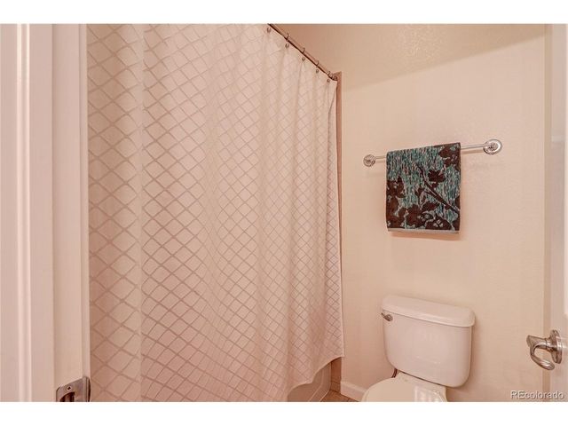 223 N De Gaulle St, Aurora, CO 80018