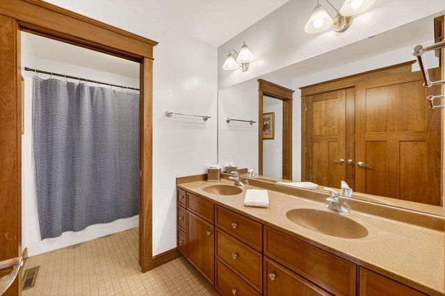 6454 Shady Bend Road, Verona, WI 53593