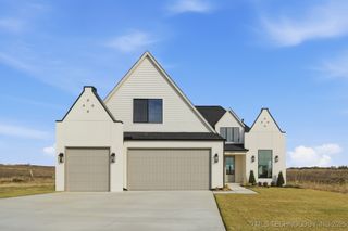 2613 E 134th Circle, Bixby, OK 74008