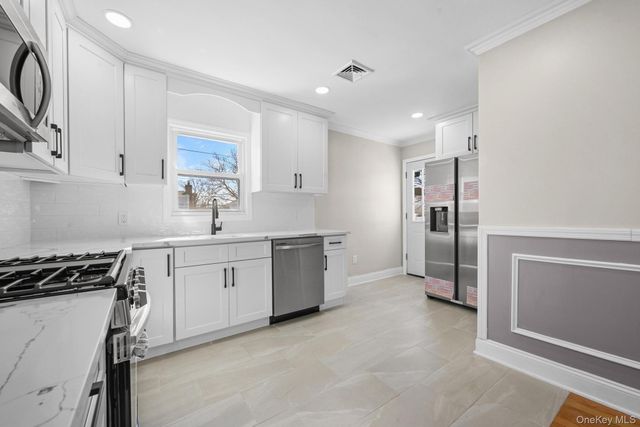 2243 Leighton Road, Elmont, NY 11003