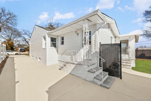 2243 Leighton Road, Elmont, NY 11003