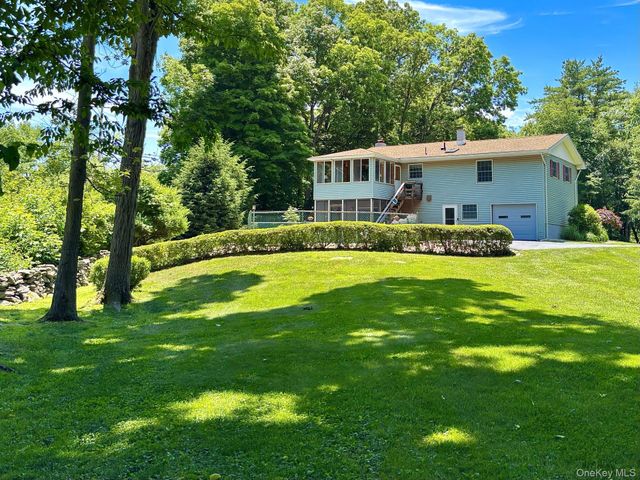 6 Kipsbergen Drive, Rhinebeck, NY 12572