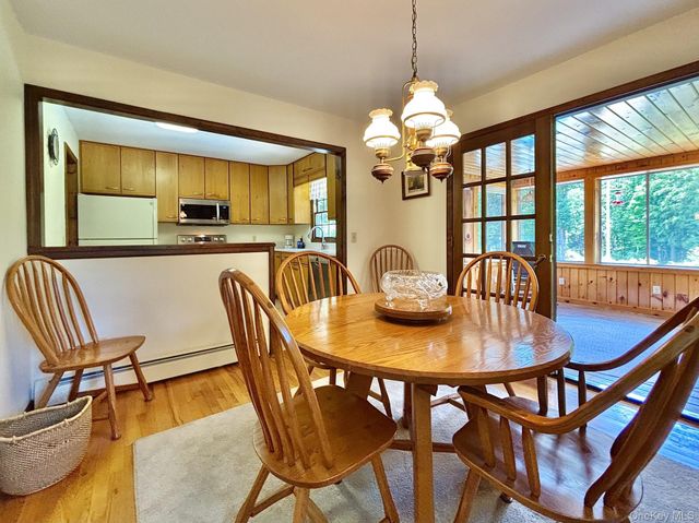 6 Kipsbergen Drive, Rhinebeck, NY 12572