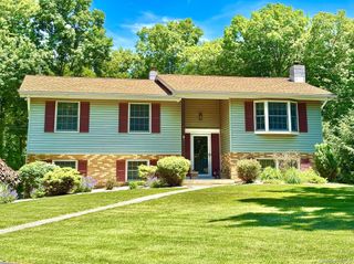 6 Kipsbergen Drive, Rhinebeck, NY 12572