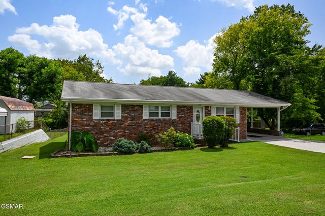 220 Pinedale Street, Maryville, TN 37801