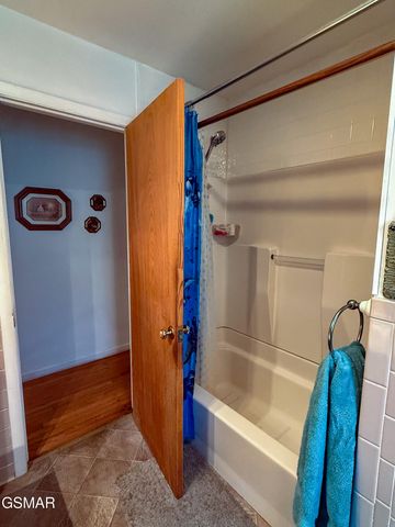 220 Pinedale Street, Maryville, TN 37801