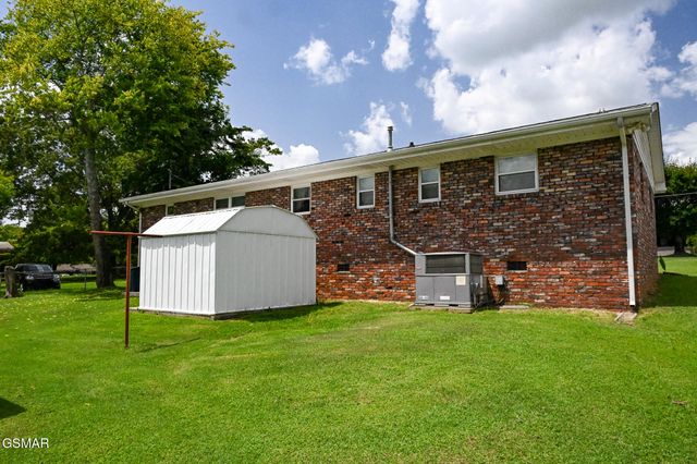220 Pinedale Street, Maryville, TN 37801