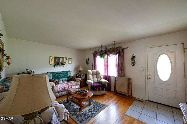 220 Pinedale Street, Maryville, TN 37801