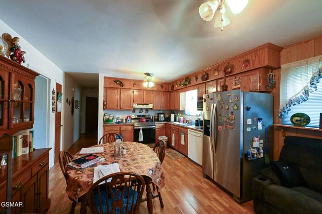 220 Pinedale Street, Maryville, TN 37801