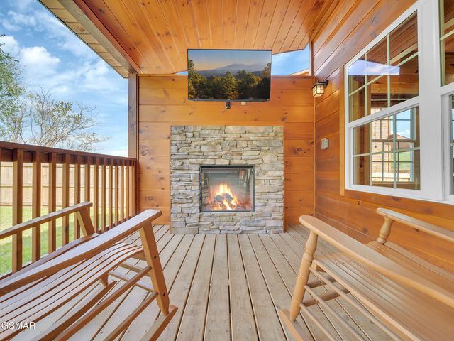 218 Caton Road, Sevierville, TN 37862