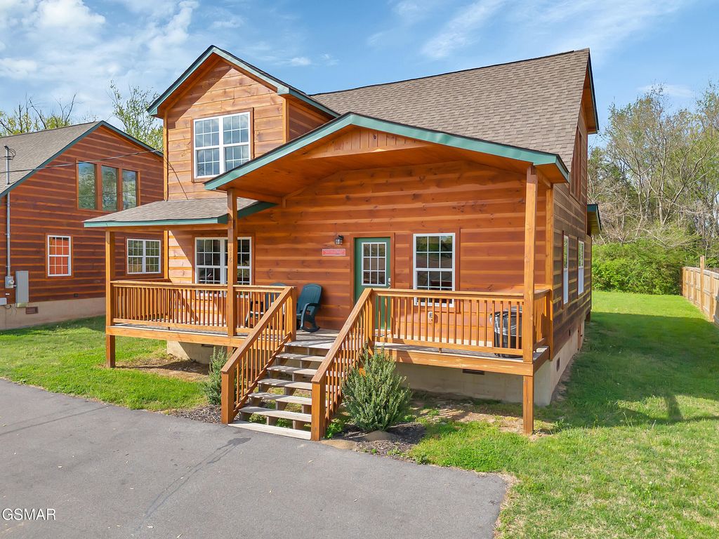 218 Caton Road, Sevierville, TN 37862