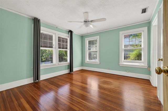 835 16TH AVENUE NE, St Petersburg, FL 33704