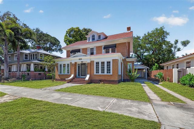 835 16TH AVENUE NE, St Petersburg, FL 33704