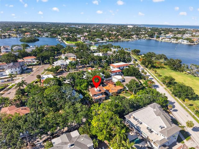 835 16TH AVENUE NE, St Petersburg, FL 33704