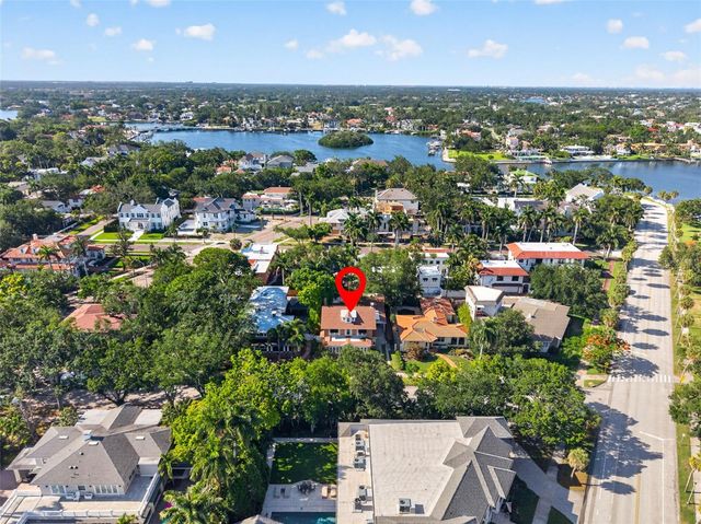 835 16TH AVENUE NE, St Petersburg, FL 33704
