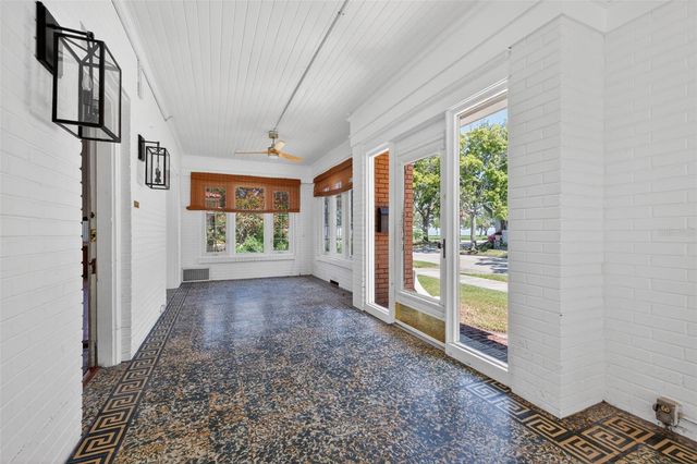 835 16TH AVENUE NE, St Petersburg, FL 33704