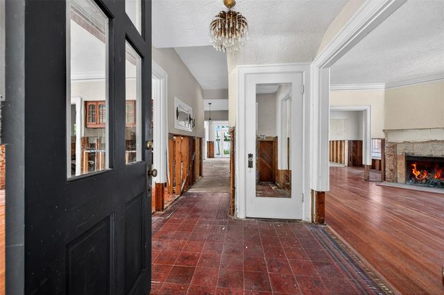 835 16TH AVENUE NE, St Petersburg, FL 33704