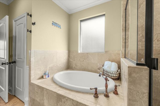 1105 Reata Drive, Weatherford, TX 76087