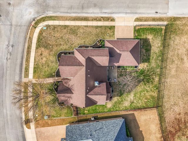 1105 Reata Drive, Weatherford, TX 76087