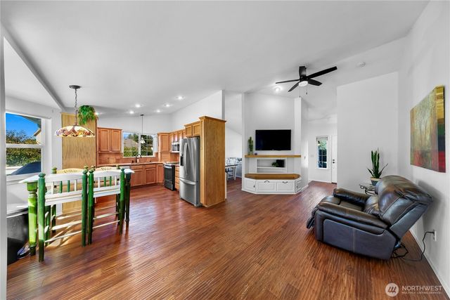 2901 Montgomery Place, Mount Vernon, WA 98274