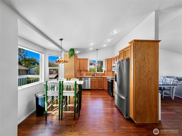 2901 Montgomery Place, Mount Vernon, WA 98274